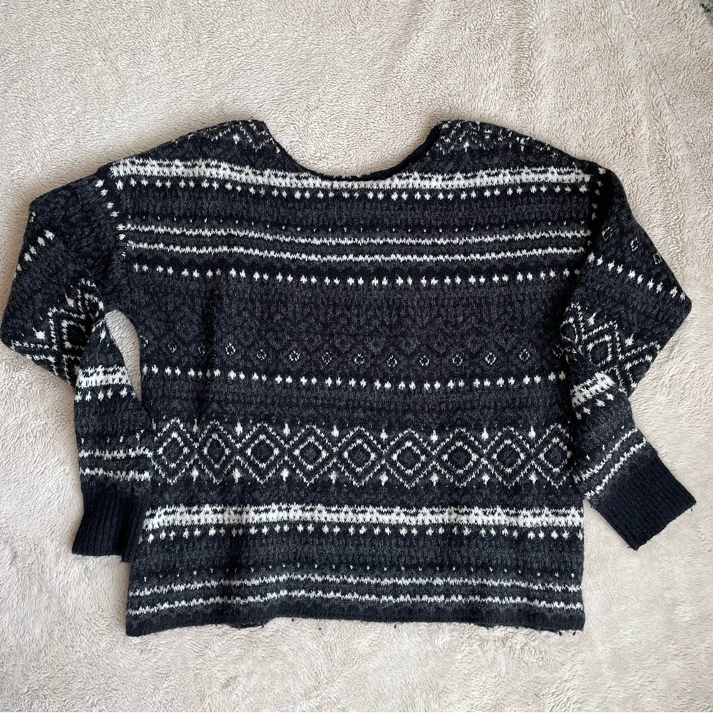 🦅American Eagle Knit Sweater